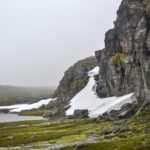 Aurlandsfjellet, in Vestland County, Norway, is a nature lover’s dream destination, offering dramatic landscapes, tranquil fjords, and untouched wilderness. Known as the Snow Road