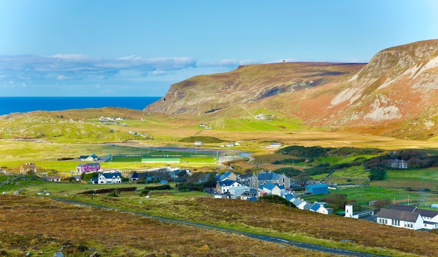 Located far southwest of County Donegal, Ireland, lies Glencolmcille—one of the country’s best-kept secrets. This small, picturesque village offers visitors a glimpse into traditional Irish life