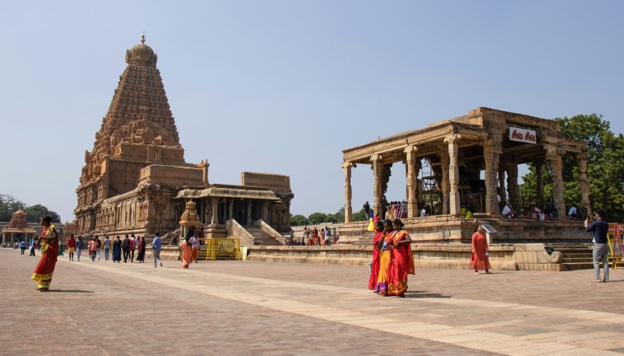 In an era of increasing global travel and growing environmental consciousness, a new paradigm is emerging in the tourism industry: sustainable heritage tourism.