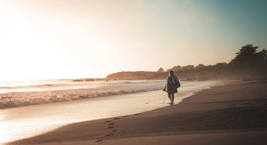 Nestled along California’s central coast, Moonstone Beach in Cambria is a peaceful, picturesque destination that’s perfect for a scenic walk and photo shoot.