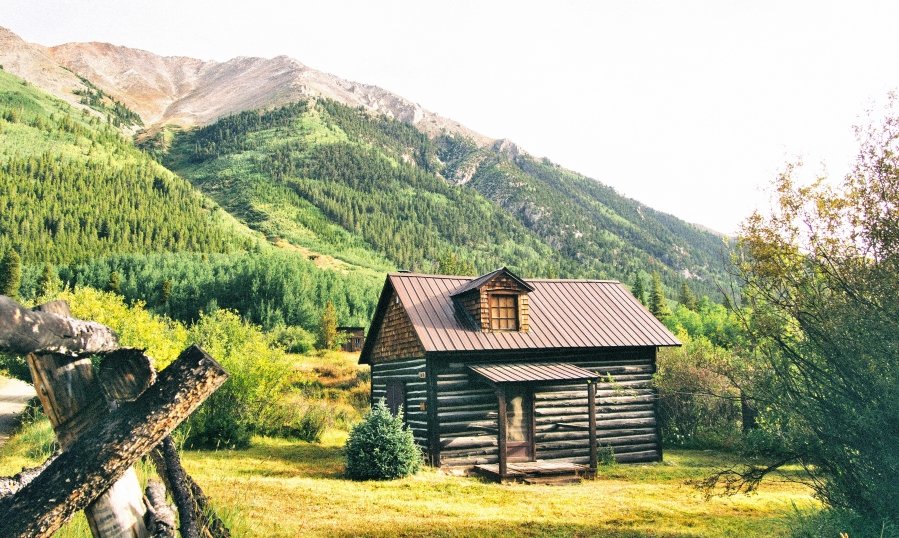 Rural retreats have been growing in popularity, especially as more people seek to balance their busy, often tech-saturated lives with time spent in nature.