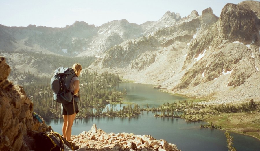 Traveling the world is an incredible way to explore new cultures, landscapes, and ways of life, but it can take a toll on the planet.