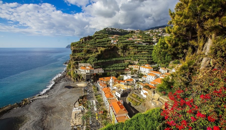 Perched on the southern coast of Madeira, Portugal, Ponta do Sol is a charming village that perfectly blends stunning landscapes with laid-back island vibes.